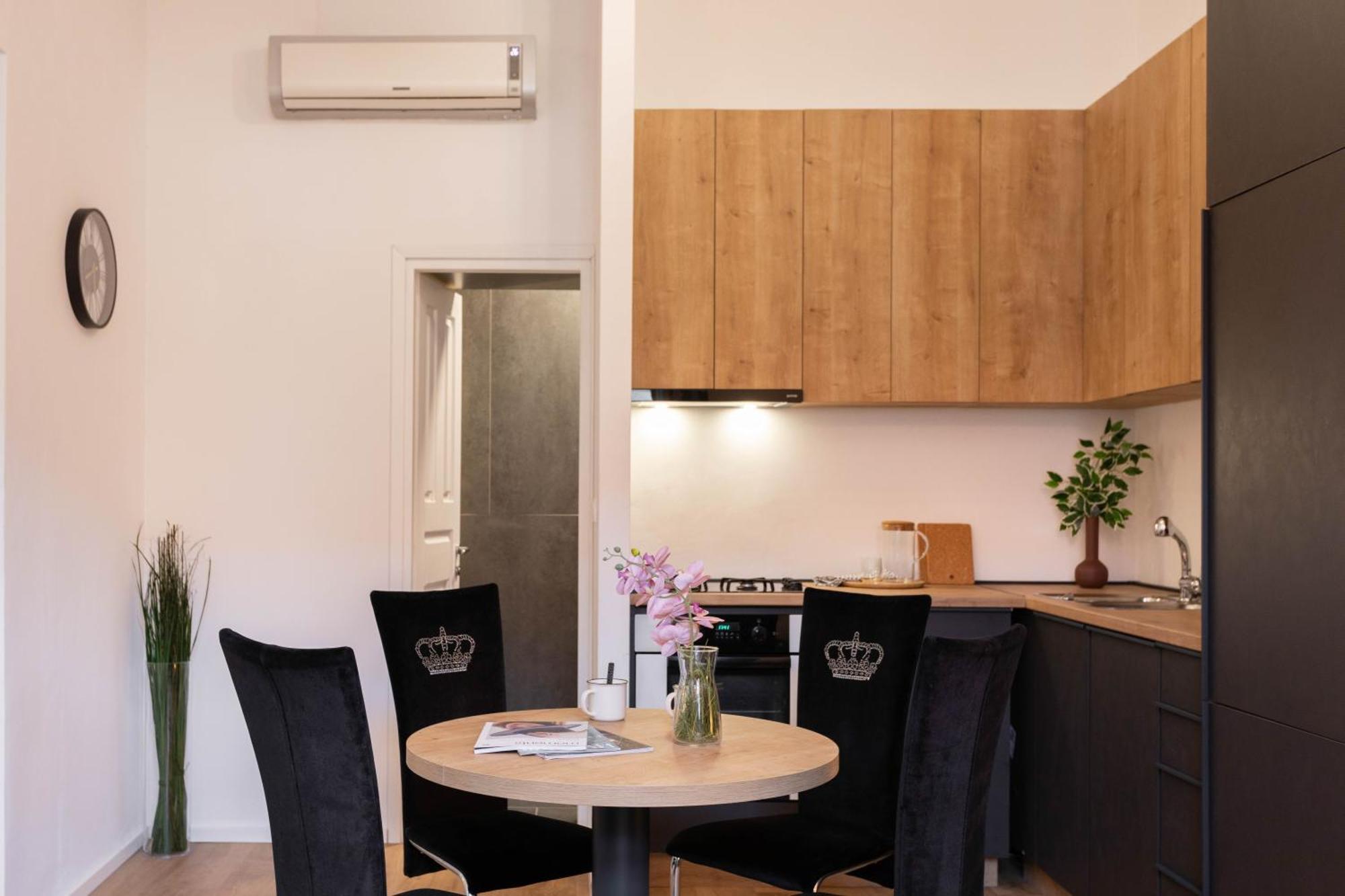 Design And Modern Apartments In Heart Of Zagreb Extérieur photo