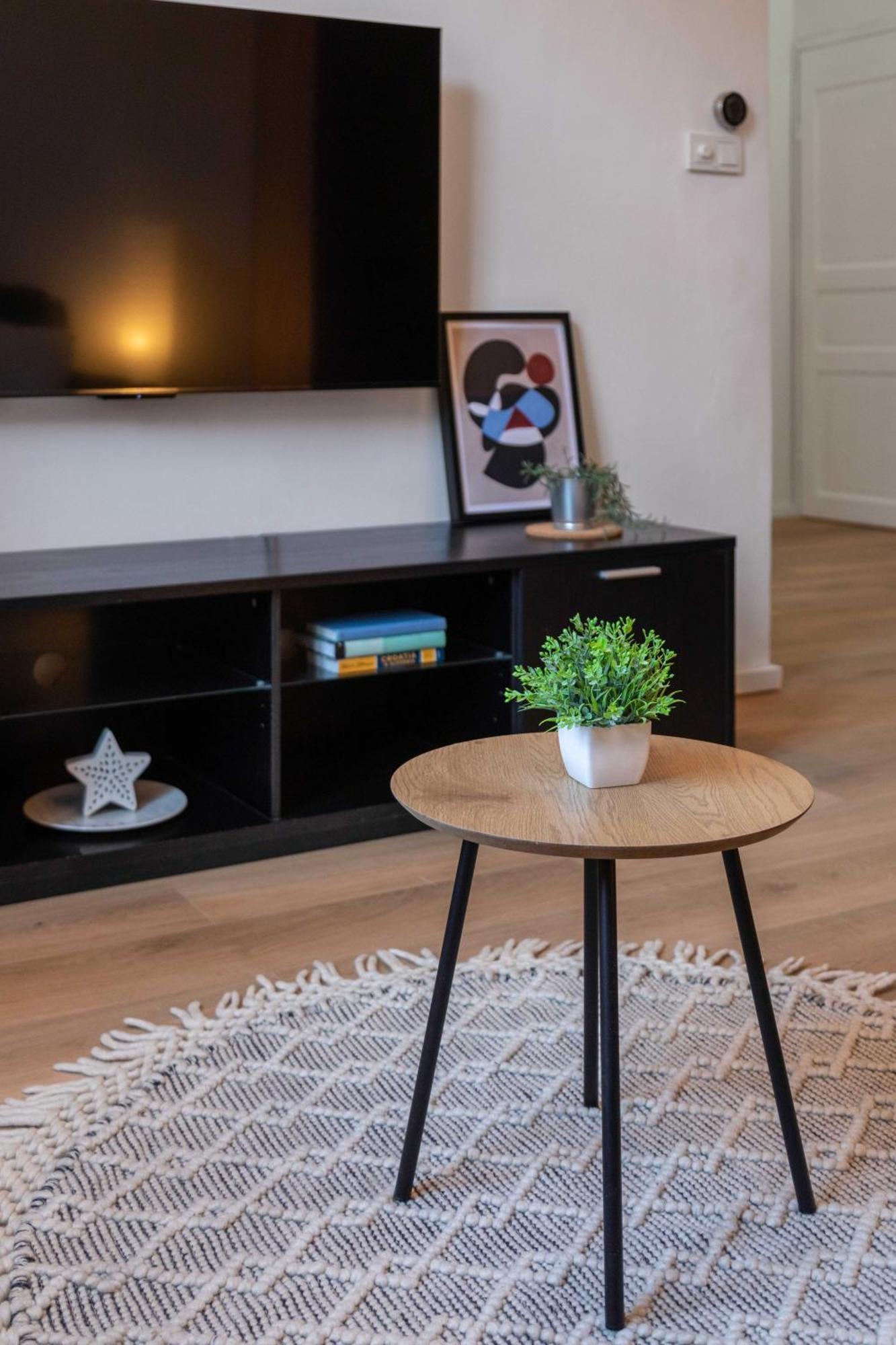 Design And Modern Apartments In Heart Of Zagreb Extérieur photo